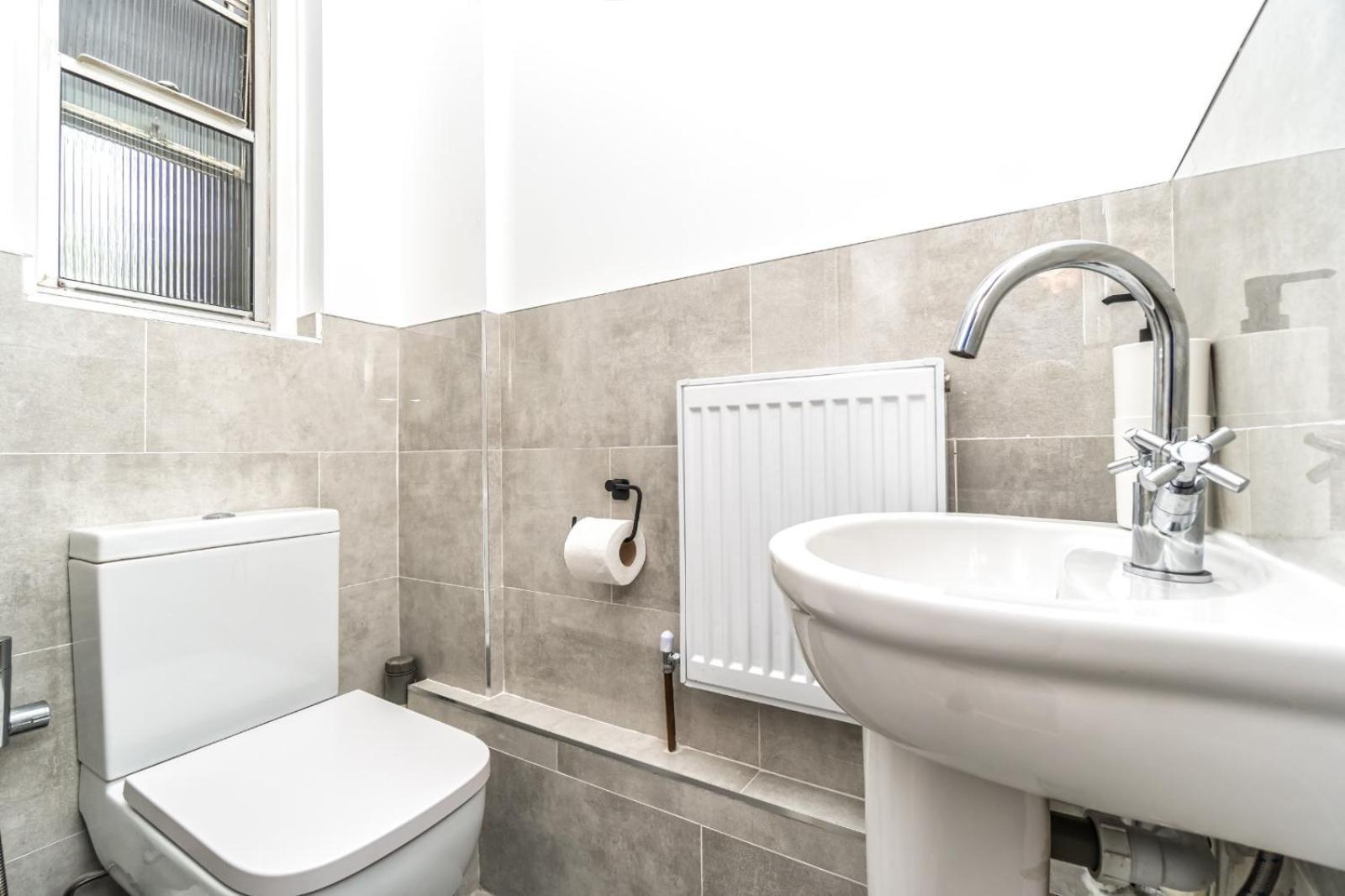Cosy Guest House In Whitechapel لندن المظهر الخارجي الصورة